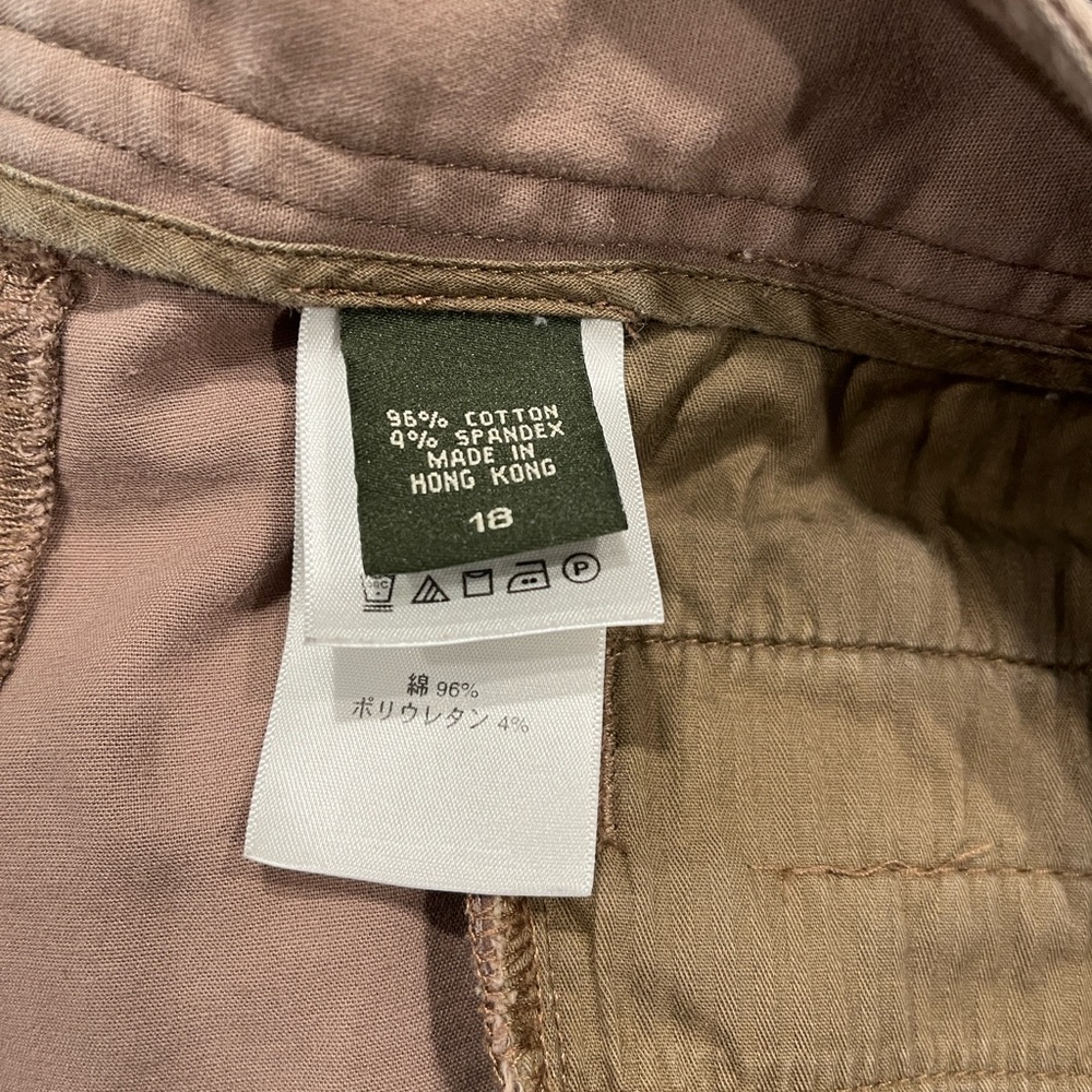 Lot of 4 women’s size 18 pants. Old navy, Lane Bryant, Eddie Bauer - Picture 4 of 14